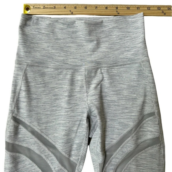 Lululemon Wunder Under High-Rise Mesh Tight in Wee Are From Space W5BK4S - Picture 6 of 10